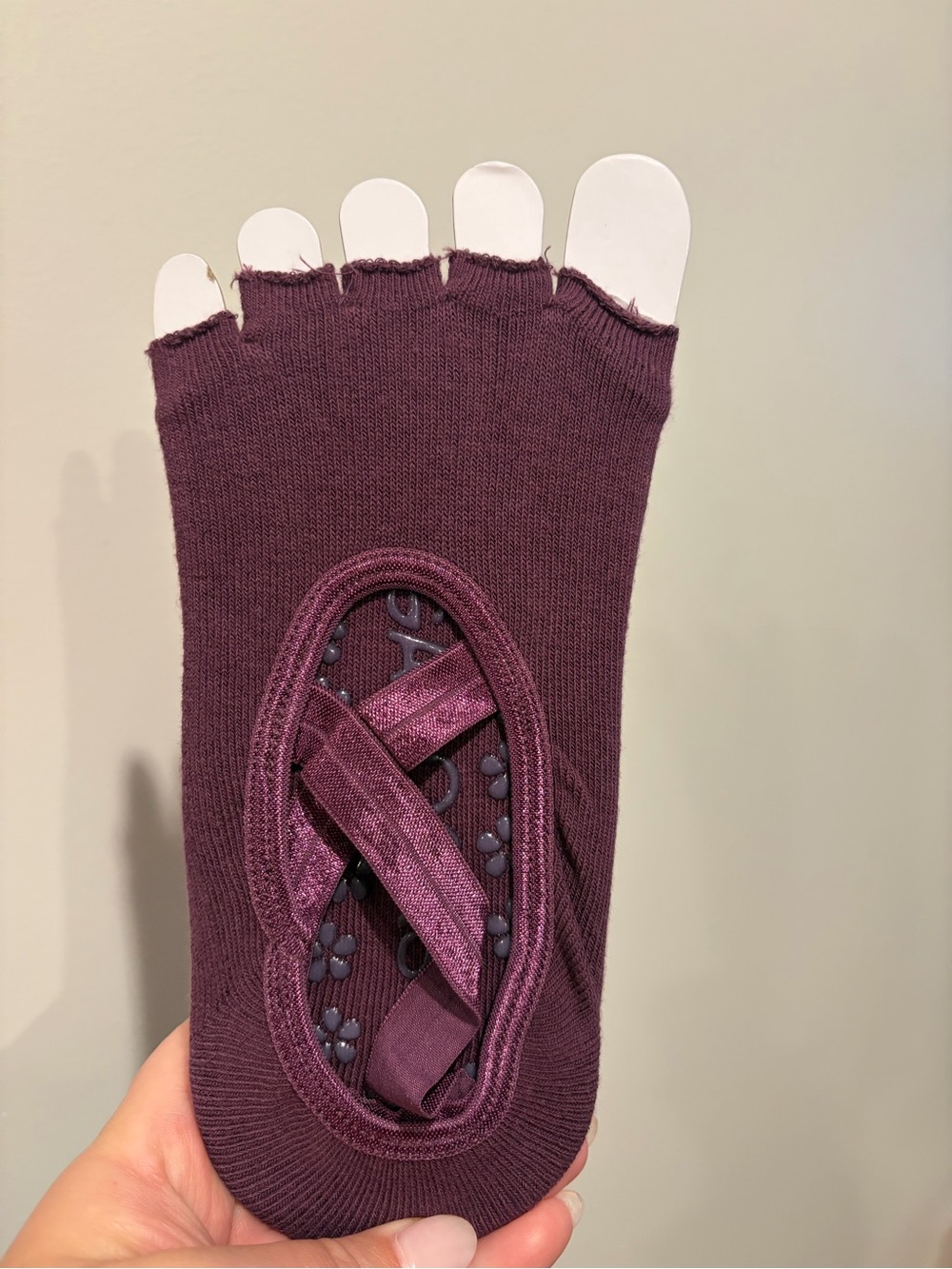 Yoga Socks Open Toe Non-Slip Grip Barre Pilates Socks Burgundy